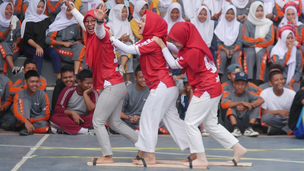 Pesta Rakyat Meriah di SMAN 1 Pasawahan Sambut Hari Kemerdekaan Pesta Rakyat Meriah di SMAN 1 Pasawahan Sambut Hari Kemerdekaan