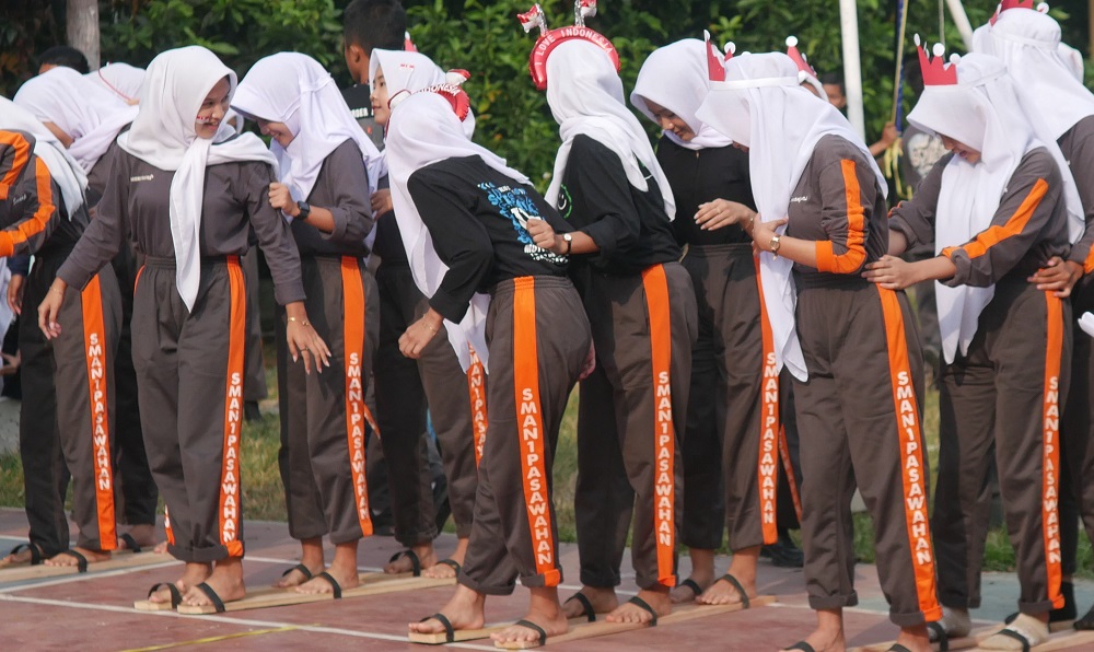 Pesta Rakyat Meriah di SMAN 1 Pasawahan Sambut Hari Kemerdekaan Pesta Rakyat Meriah di SMAN 1 Pasawahan Sambut Hari KemerdekaanPesta Rakyat Meriah di SMAN 1 Pasawahan Sambut Hari Kemerdekaan