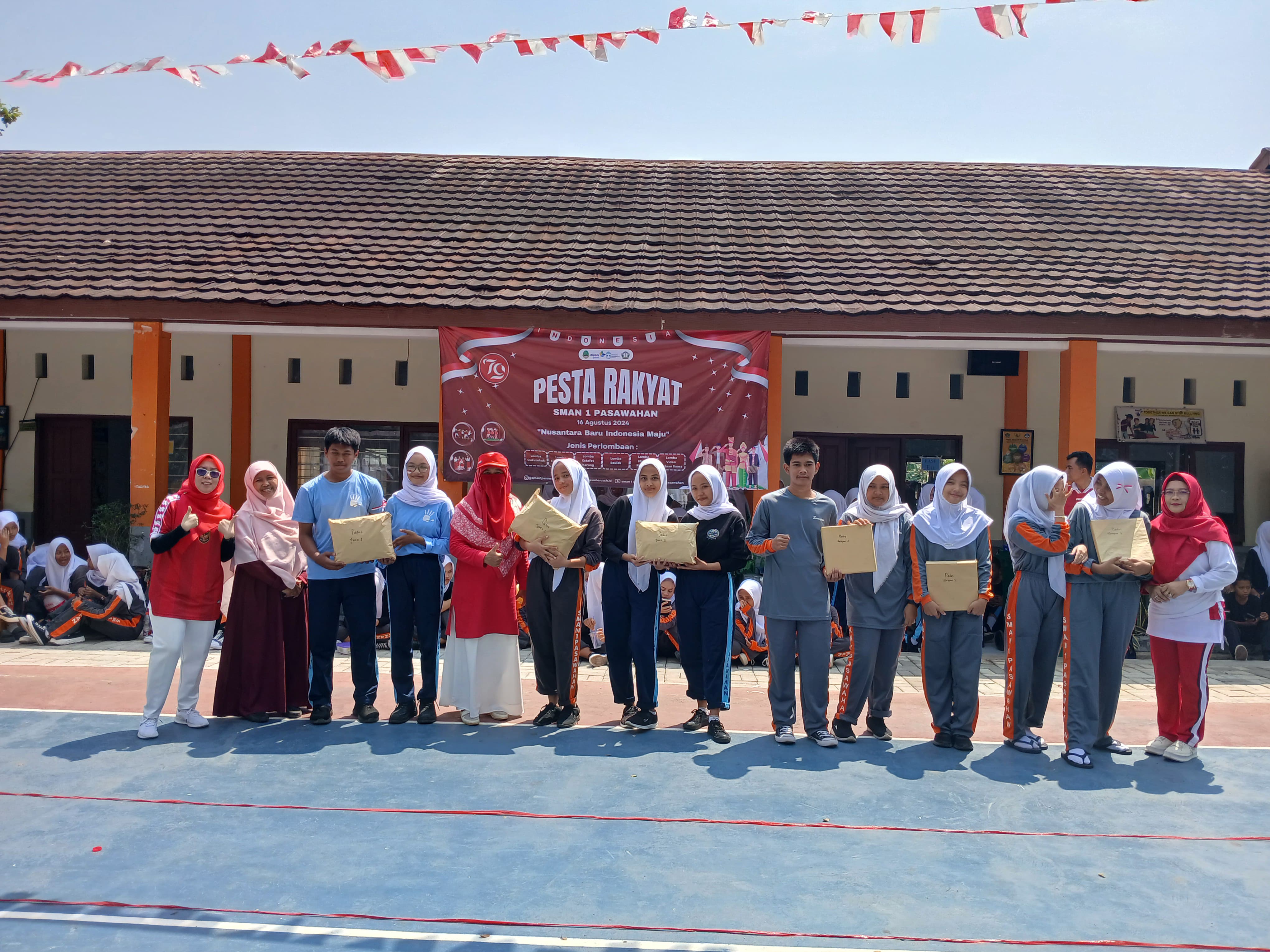 Pesta Rakyat Meriah di SMAN 1 Pasawahan Sambut Hari Kemerdekaan Pesta Rakyat Meriah di SMAN 1 Pasawahan Sambut Hari Kemerdekaan
