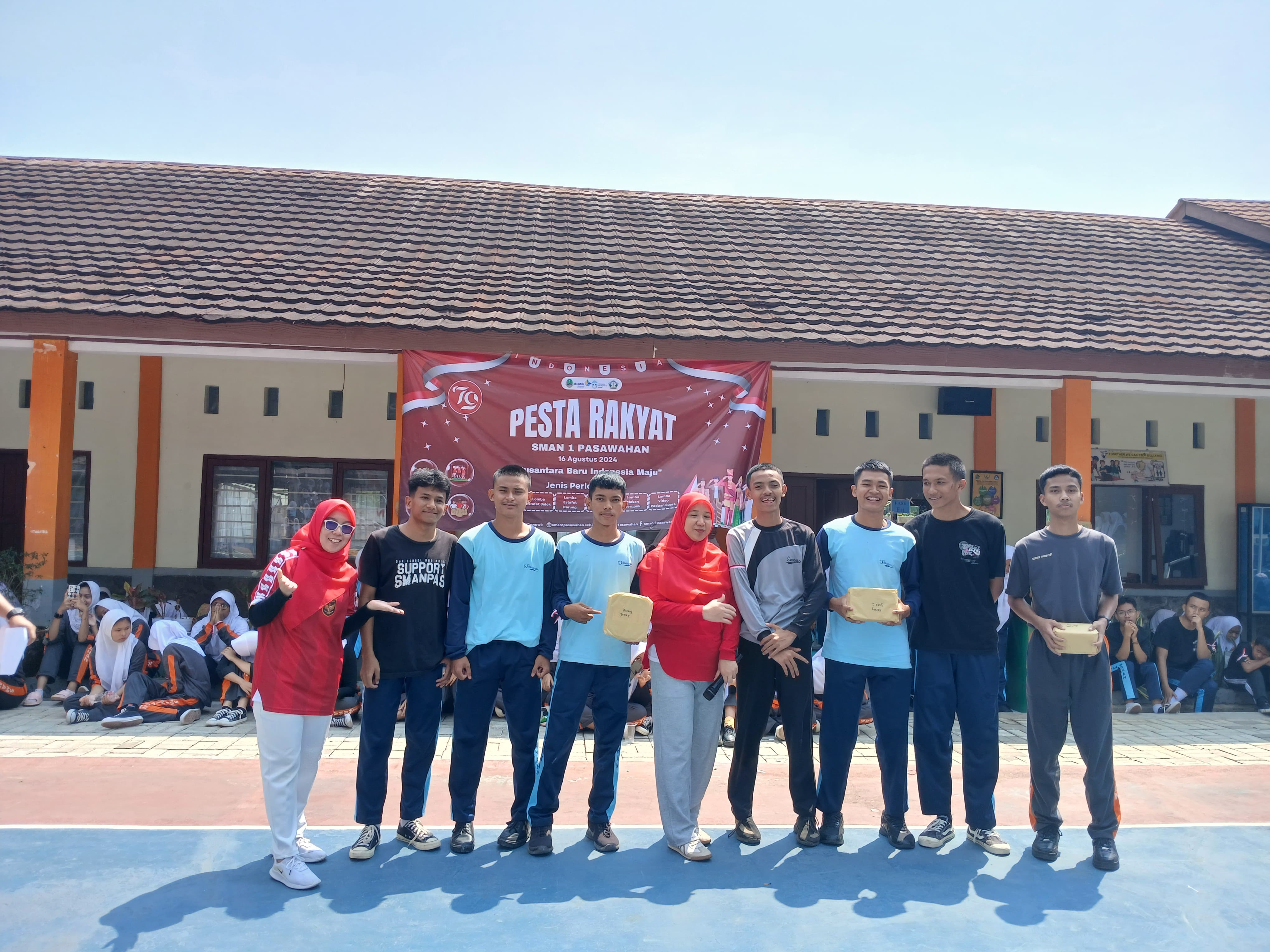 Pesta Rakyat Meriah di SMAN 1 Pasawahan Sambut Hari Kemerdekaan Pesta Rakyat Meriah di SMAN 1 Pasawahan Sambut Hari Kemerdekaan
