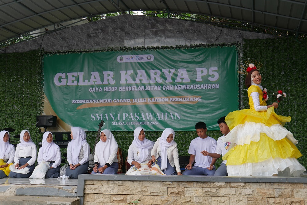Gelar Panen Karya P5 SMAN 1 Pasawahan Membangun Jiwa Sosial dan Entrepreneur yang Ramah Lingkungan Gelar Panen Karya P5 SMAN 1 Pasawahan Membangun Jiwa Sosial dan Entrepreneur yang Ramah Lingkungan