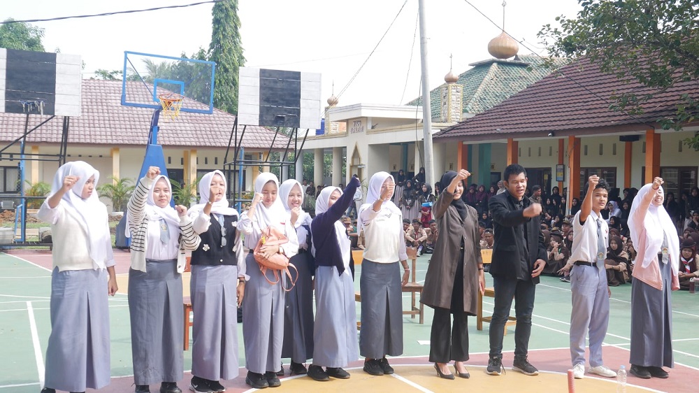 MPLS 2025 Menumbuhkan Karakter, Semangat, dan Kebersamaan di SMAN 1 Pasawahan. MPLS 2025 Menumbuhkan Karakter, Semangat, dan Kebersamaan di SMAN 1 Pasawahan.