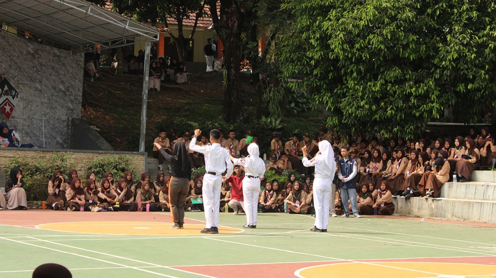 vMPLS 2025 Menumbuhkan Karakter, Semangat, dan Kebersamaan di SMAN 1 Pasawahan. MPLS 2025 Menumbuhkan Karakter, Semangat, dan Kebersamaan di SMAN 1 Pasawahan.