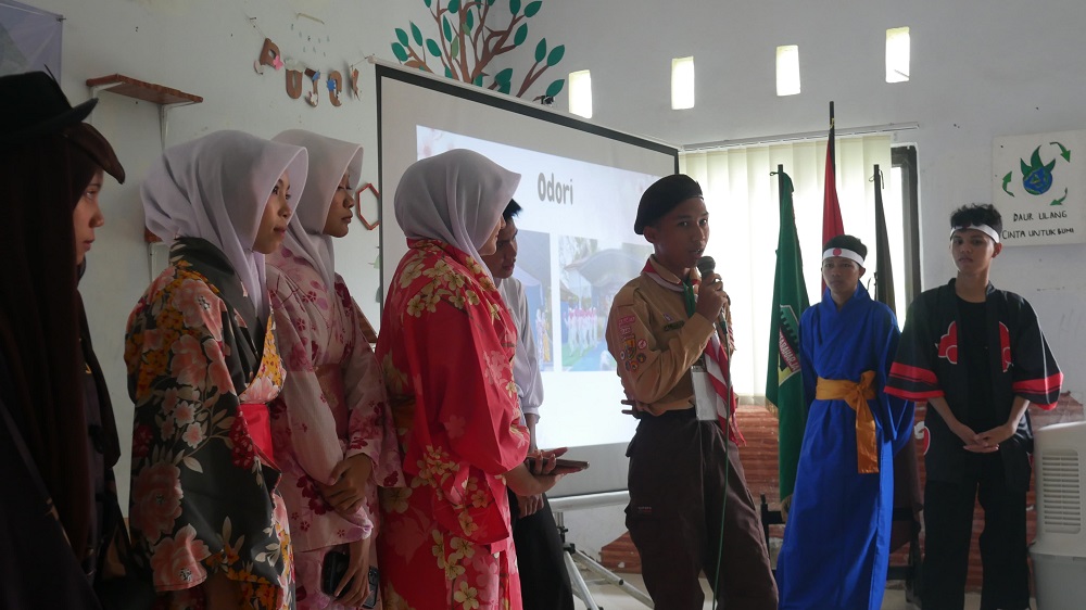MPLS 2025 Menumbuhkan Karakter, Semangat, dan Kebersamaan di SMAN 1 Pasawahan. MPLS 2025 Menumbuhkan Karakter, Semangat, dan Kebersamaan di SMAN 1 Pasawahan.